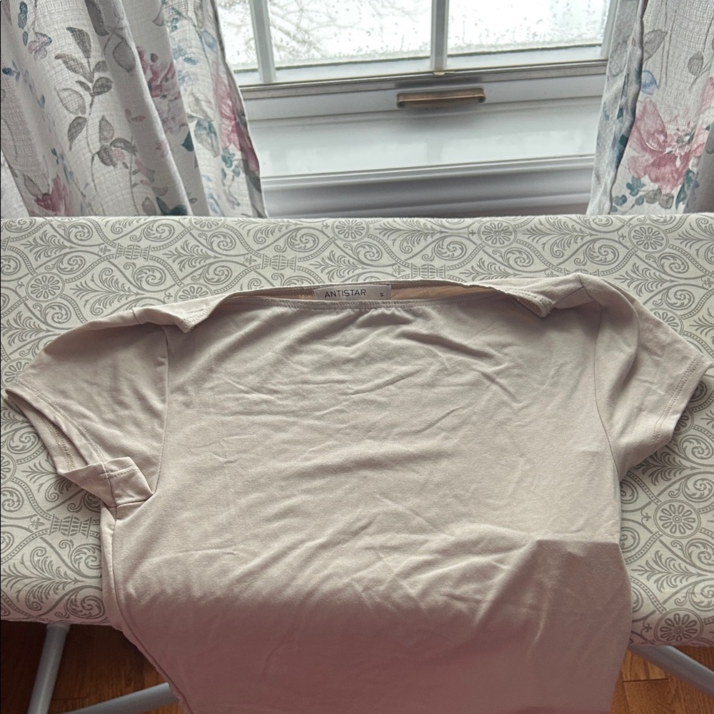 Antistar Women's Beige Short Sleeve Top